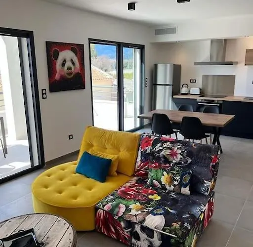 Appartement Neuf-ghisonaccia Centre, A 5min De La Ghisonaccia